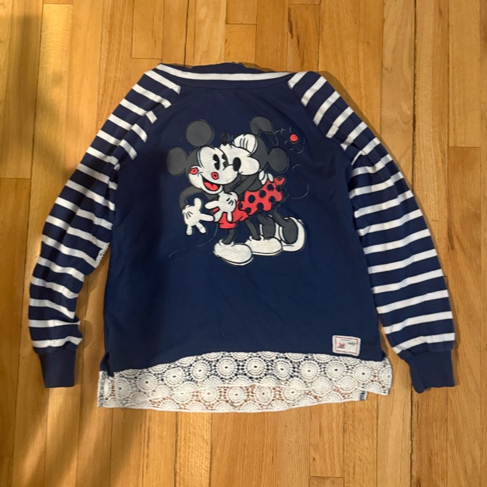 Disney Mickey and Minnie Sweatshirt
